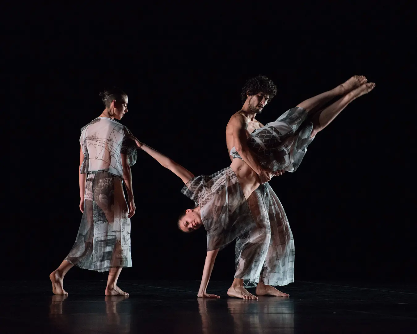 Trisha Brown Dance Company, Set and Reset, Bryn Mawr College, 2015. Photo by Johanna Austin.